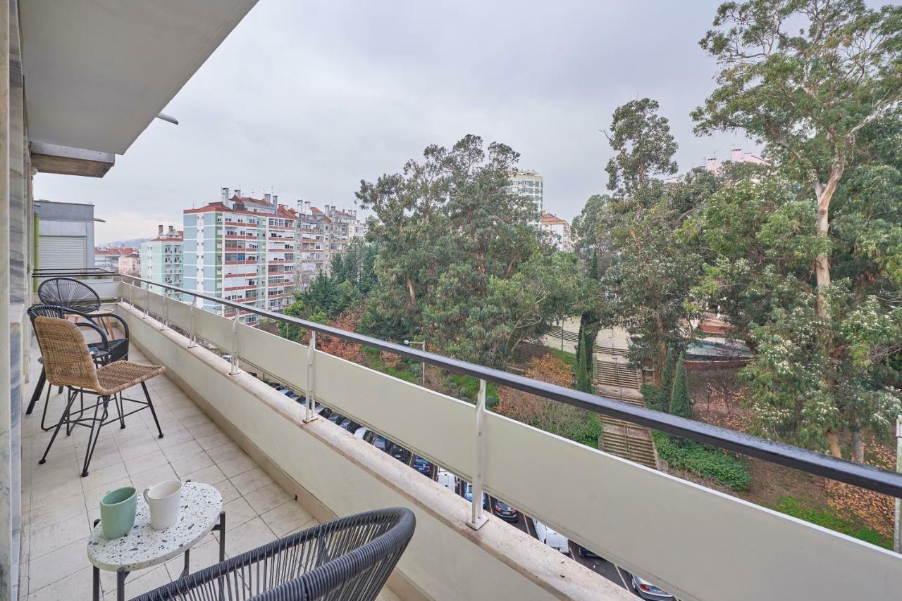 Appartement Light With Amazing Balcony, By Timecooler *